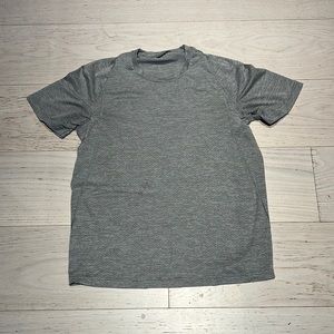 Outdoor Voices Men’s Exercise Shirt Light Grey Size M